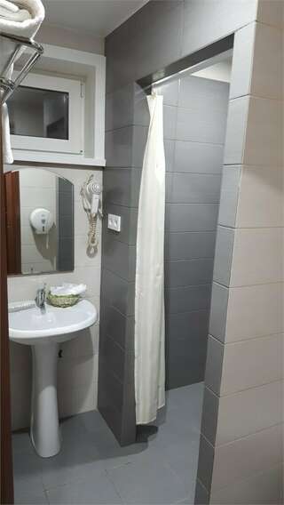 Гостиница Юрта Улан-Удэ Стандартный двухместный номер с 2 отдельными кроватями (№13)-4